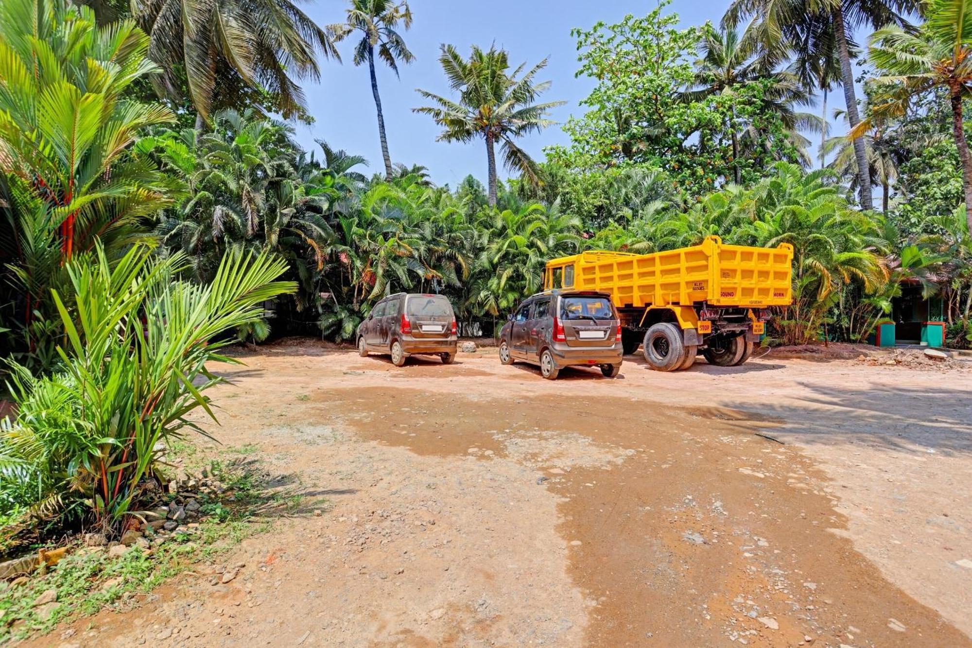 Super Collection O Pallava Rajadhani Thiruvananthapuram Exterior photo