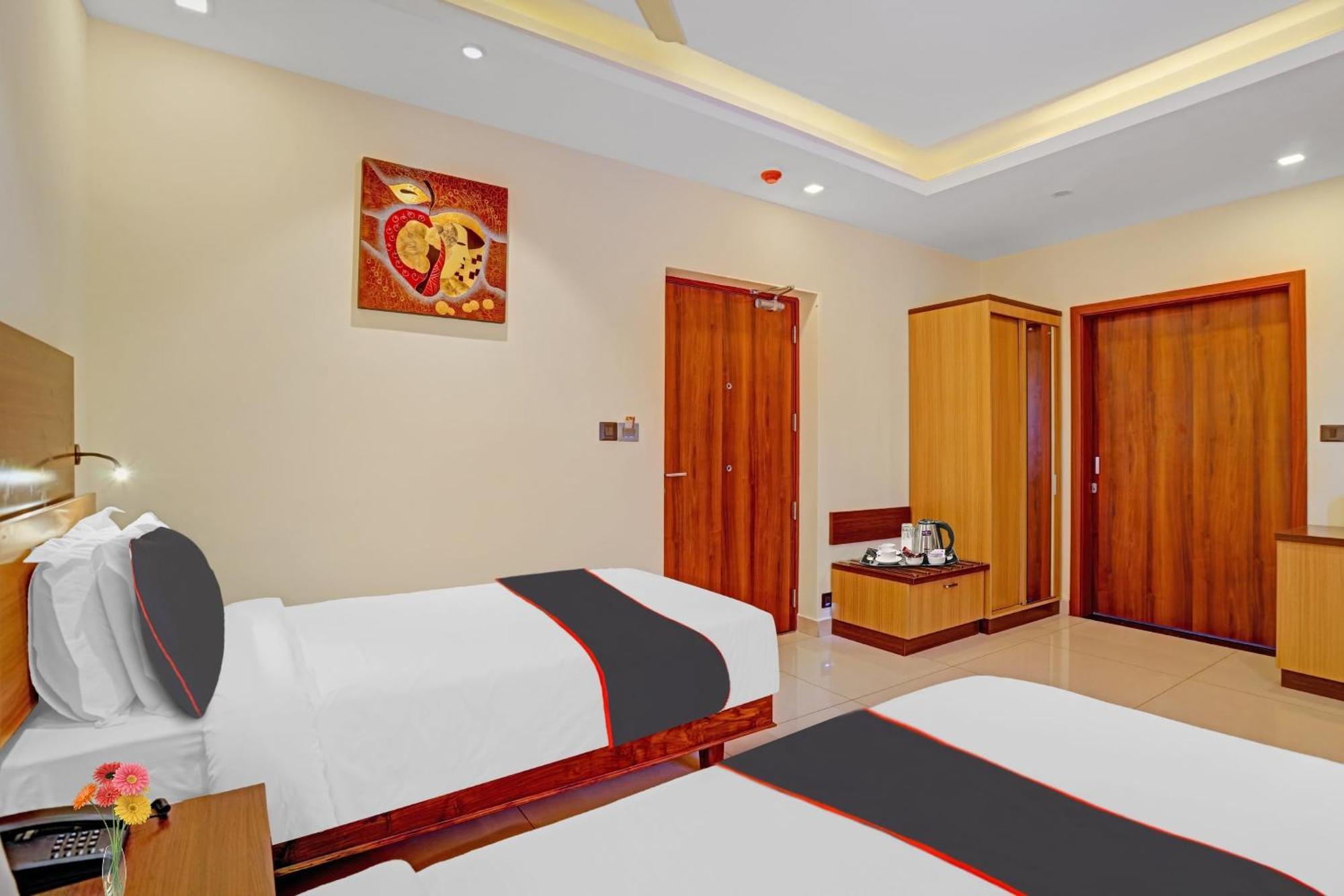 Super Collection O Pallava Rajadhani Thiruvananthapuram Exterior photo